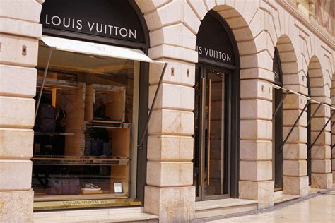 The History of Louis Vuitton French Company Items